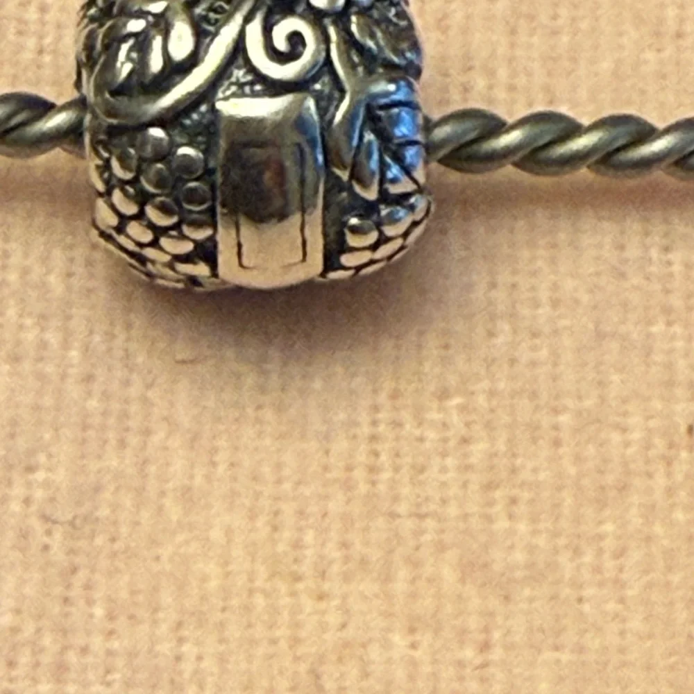 Pandora charm "Vineyard" Wine and Grapes - Picture 3 of 4